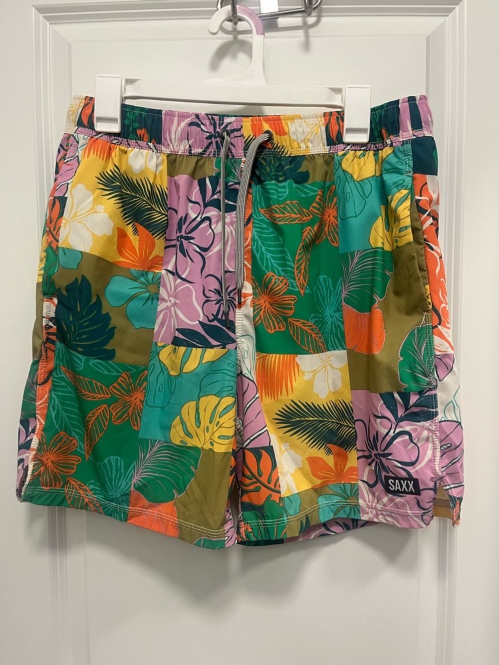 SAXX Tropical Patchwork Swim Shorts - Multicolor Floral liner large